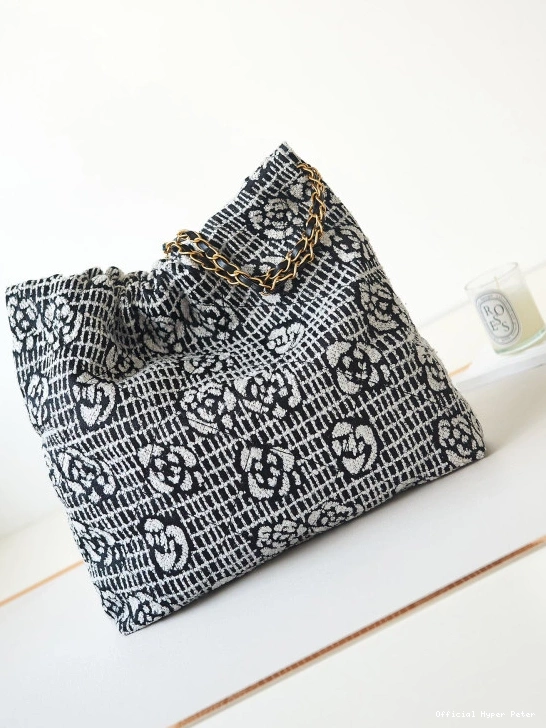 Hyper Peter HANDBAG 22 CHANEL 0816
